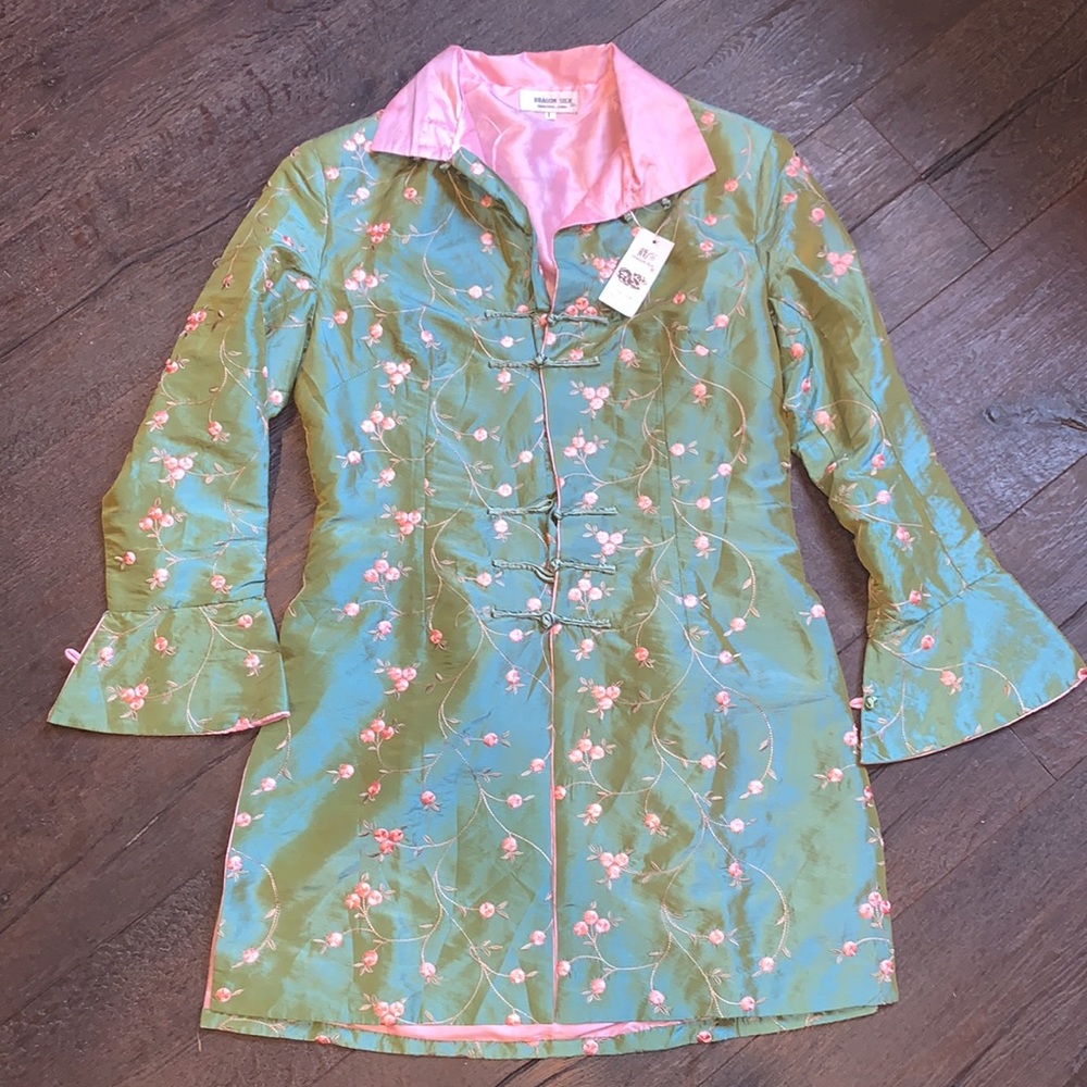 NWT DRAGON SILK Traditional Chinese Womens 100% Silk Coat. Size Large